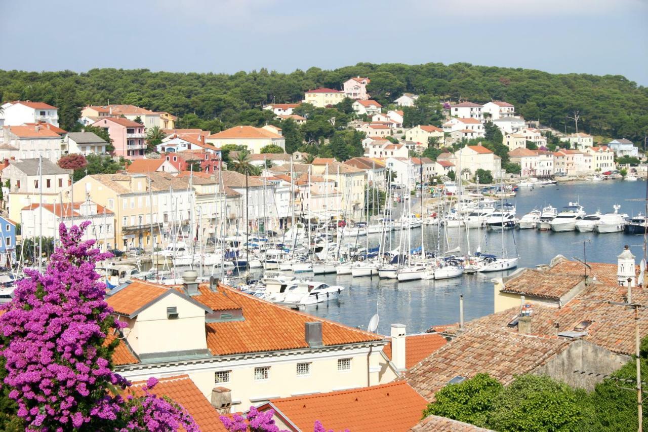 Apartments Mirakul Mali Losinj Luaran gambar